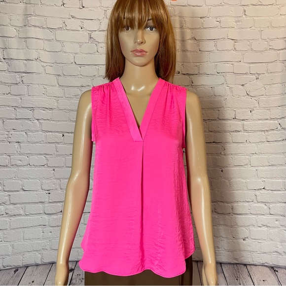 NWT New Vince Camuto Pink Rumpled Satin Sleeveless Blouse Size XS - Picture 2 of 12